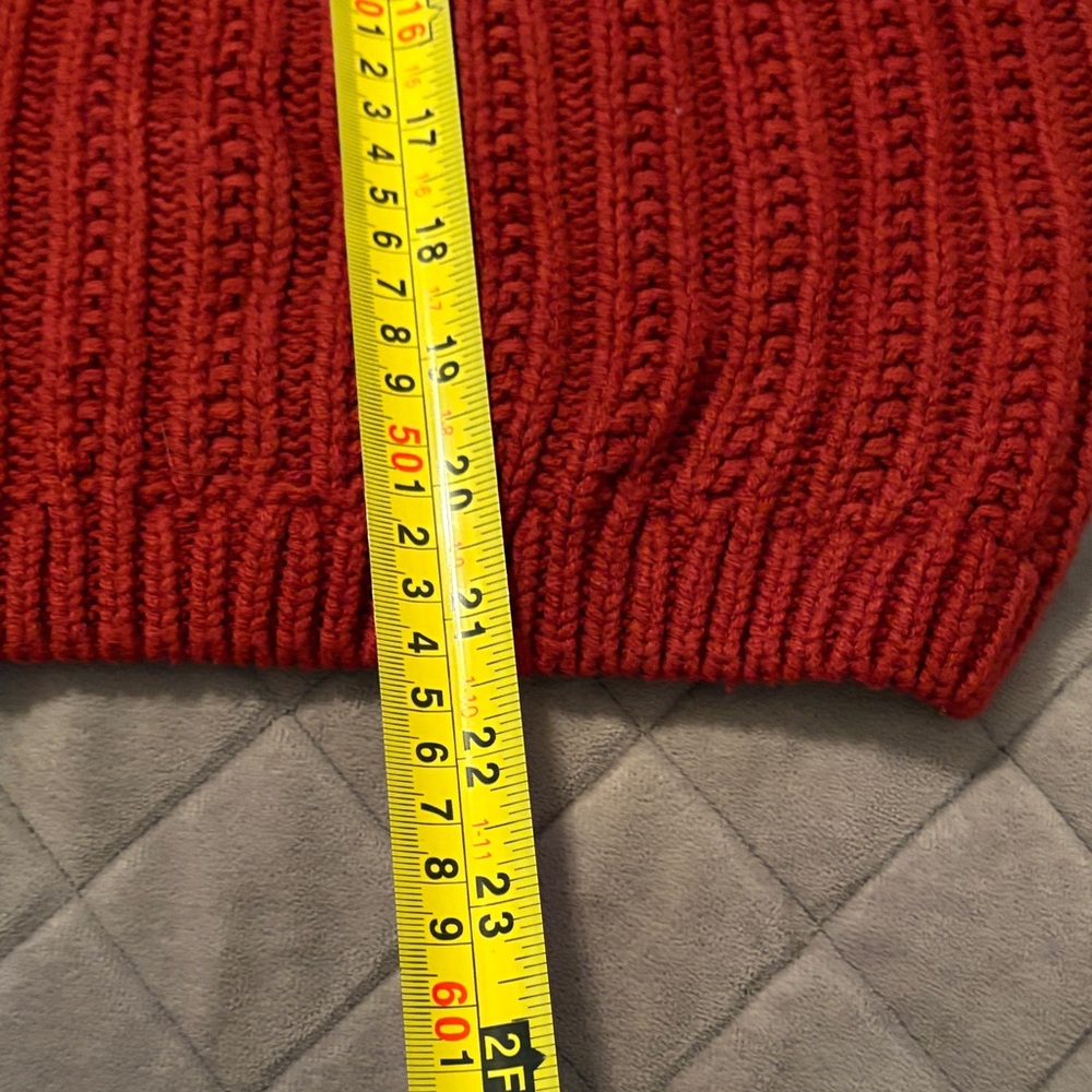 Universal thread Rust colored Ribbed Knit Sweater. Large - Picture 3 of 6